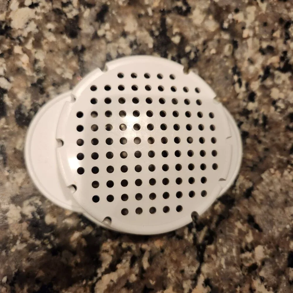 Pampered Chef Can Strainer